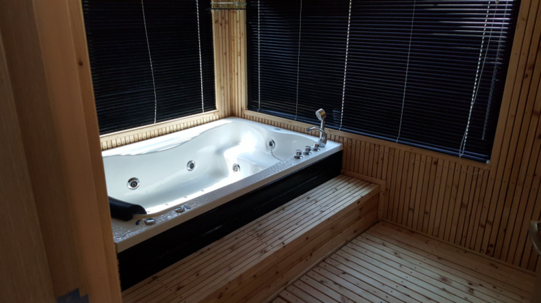 28f91922bc8d377cf2f00ab28f2e5676_1440537